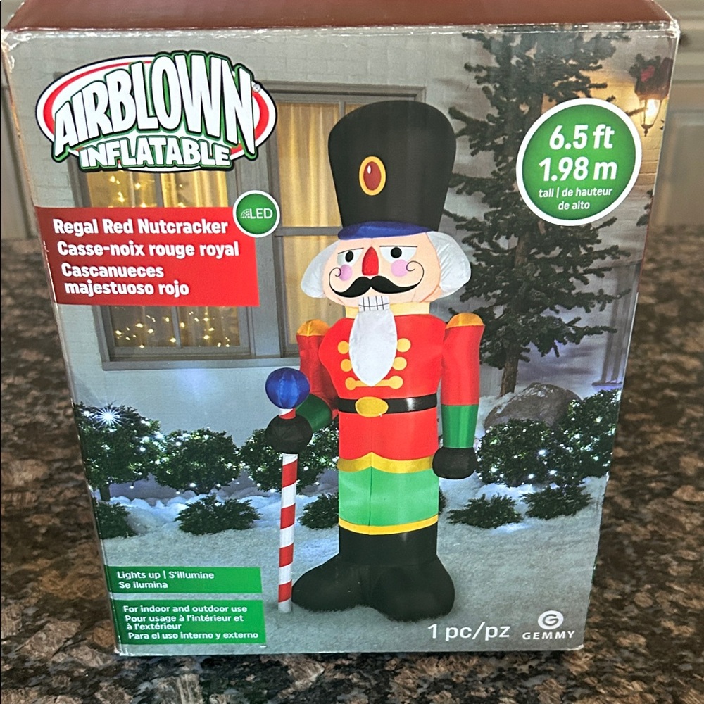 GEMMY REGAL NUTCRACKER 6.5 FT AIRBLOWN INFLATABLE NWT